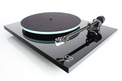 Rega Planar 2 Carbon